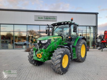 Tractor agrícola John Deere usado