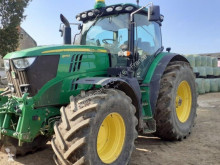 Tractor agrícola John Deere usado