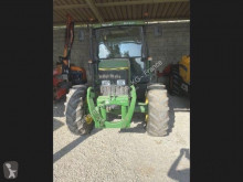Tractor agrícola John Deere usado