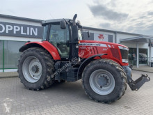 Zemědělský traktor Massey Ferguson použitý