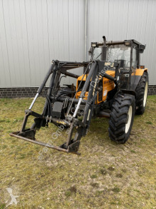 Tractor agrícola Renault usado