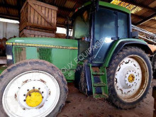 Tracteur agricole John Deere 6900
