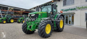 Trattore agricolo John Deere usato