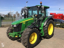Tractor agrícola John Deere usado