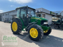 Tractor agrícola John Deere usado