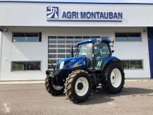 Lantbrukstraktor New Holland begagnad