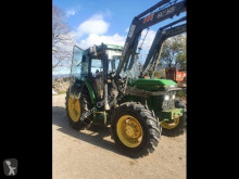 Tractor agrícola John Deere usado
