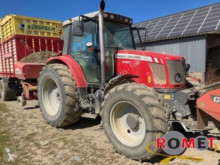 Tractor agrícola Massey Ferguson usado