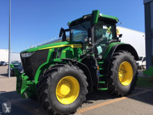 Tractor agrícola John Deere 7R usado