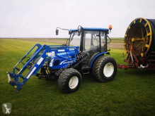 New Holland farm tractor Boomer 50
