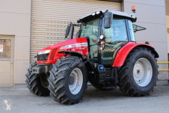 Tractor agrícola Massey Ferguson usado