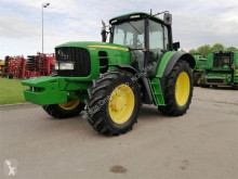 Trattore agricolo John Deere usato