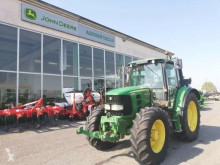 Trattore agricolo John Deere usato