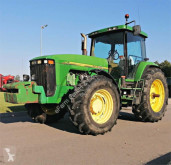 Trattore agricolo John Deere usato