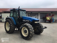 Tractor agrícola New Holland usado