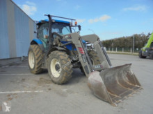 Tractor agrícola New Holland usado