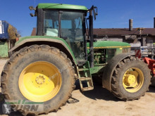 Tractor agrícola John Deere usado
