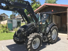 Tractor agricol Valtra second-hand