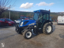 Tractor agrícola New Holland usado