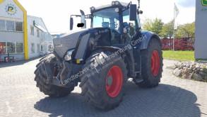 Zemědělský traktor Fendt 826 Vario Profi Plus Black-Beauty Frontzapfwelle