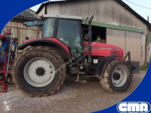 Tractor agrícola Massey Ferguson usado