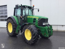 Tractor agrícola John Deere usado