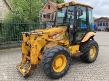 Zemědělský traktor JCB 2cx tractor / wiellader met 3-punts hef en pto použitý