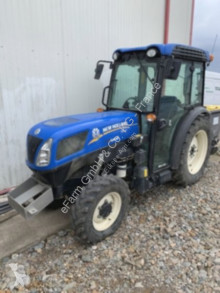 Mezőgazdasági traktor New Holland használt