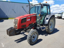 Tractor agrícola Massey Ferguson usado