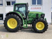 Tractor agrícola John Deere usado