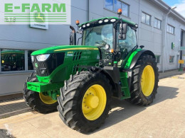 Tractor agrícola John Deere usado
