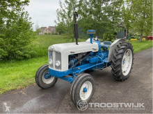 tracteur agricole Fordson
