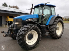 Tracteur agricole New Holland