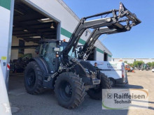 Mezőgazdasági traktor Valtra használt