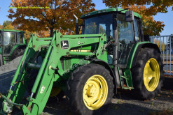Lantbrukstraktor John Deere 6210