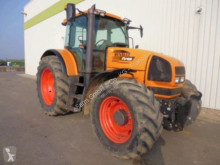 Zemědělský traktor Renault použitý
