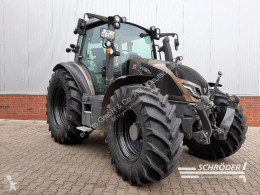 Tractor agrícola Valtra usado