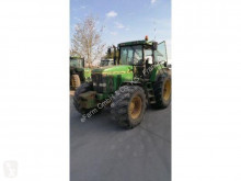 Tractor agrícola John Deere usado