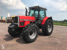 Tractor agrícola Massey Ferguson 8110 usado