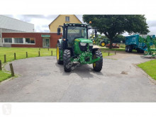 Tracteur agricole John Deere 6110R