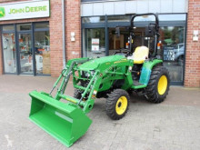 Tractor agrícola John Deere 3038 E usado