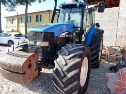 Tractor agrícola New Holland TM175 usado