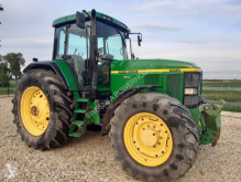 Tractor agrícola John Deere 7810 usado