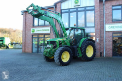 селскостопански трактор John Deere
