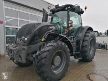 Zemědělský traktor Valtra použitý