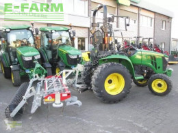 Mezőgazdasági traktor John Deere használt