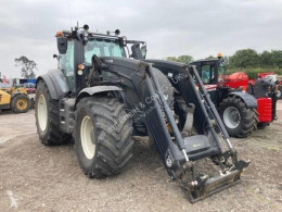 Zemědělský traktor Valtra T214 versu použitý
