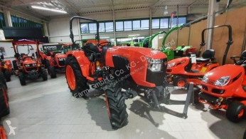 Tractor agrícola Kubota usado