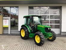 Zemědělský traktor John Deere 5055 E použitý