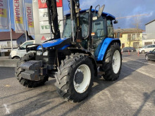Trattore agricolo New Holland